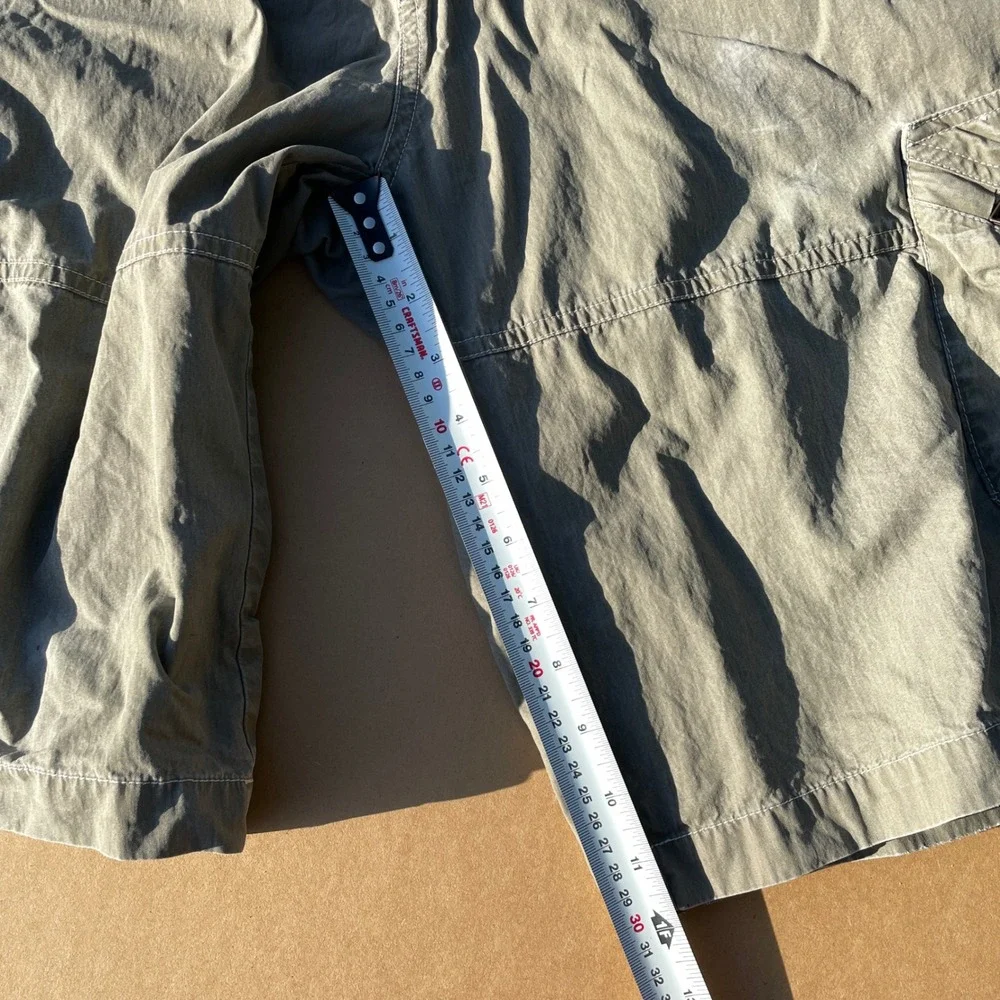 Kuhl Cargo Shorts Mens 34 Gray Hiking Camping Crag Series Cotton Nylon Blend